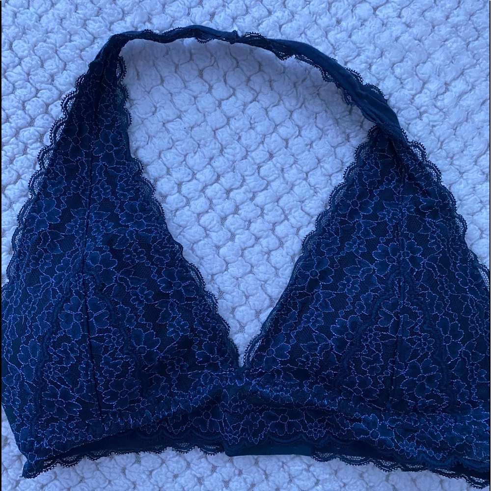 Gilly Hicks Sydney Brallet